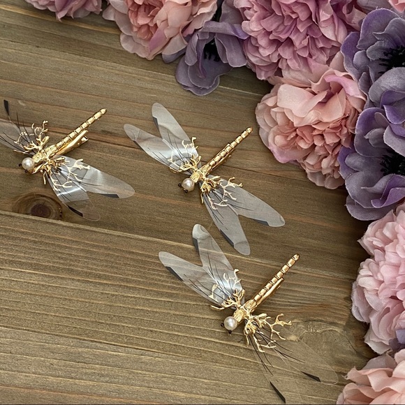 Bohemian Beautiful Gold Dragonfly Hair Clips - Picture 10 of 16